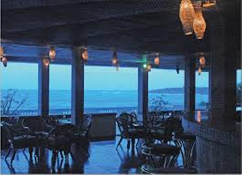 Peacock Beach Hotel 함반토타 외부 사진